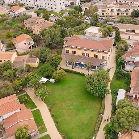 Zeta Club San Teodoro Le Rose Hotel Kültér fotó