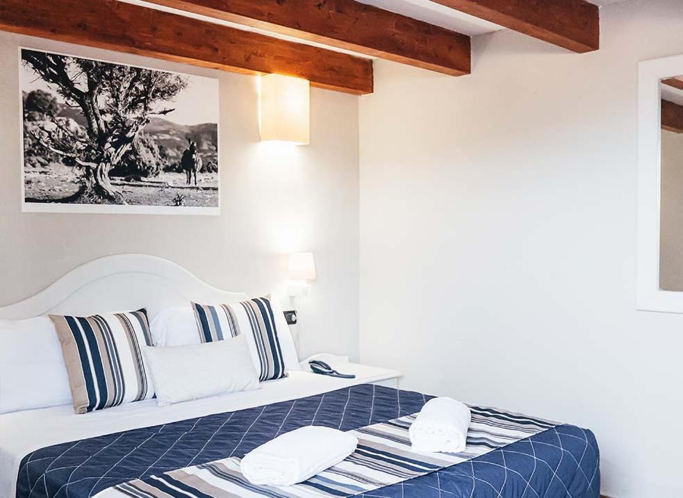 Zeta Club San Teodoro Le Rose Hotel Kültér fotó